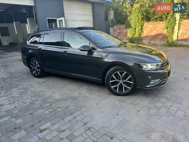 Серый Фольксваген Пассат, объемом двигателя 1.97 л и пробегом 188 тыс. км за 22700 $, фото 18 на Automoto.ua