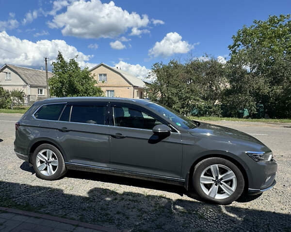 Серый Фольксваген Пассат, объемом двигателя 1.97 л и пробегом 185 тыс. км за 28000 $, фото 3 на Automoto.ua