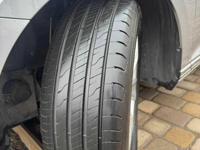 Сірий Фольксваген Пассат, об'ємом двигуна 2 л та пробігом 203 тис. км за 24000 $, фото 23 на Automoto.ua