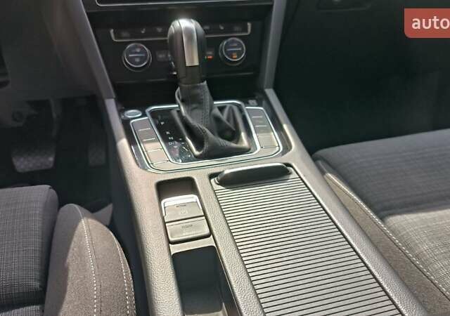 Серый Фольксваген Пассат, объемом двигателя 2 л и пробегом 162 тыс. км за 26000 $, фото 29 на Automoto.ua