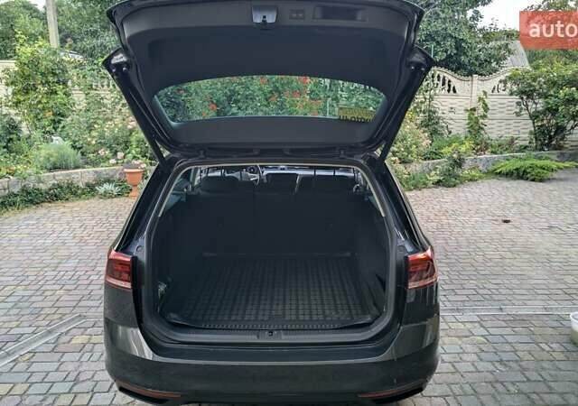 Сірий Фольксваген Пассат, об'ємом двигуна 1.97 л та пробігом 213 тис. км за 20500 $, фото 23 на Automoto.ua