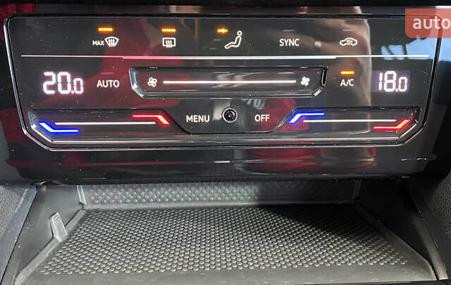 Серый Фольксваген Пассат, объемом двигателя 2 л и пробегом 120 тыс. км за 20950 $, фото 19 на Automoto.ua