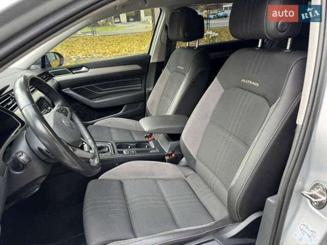 Серый Фольксваген Пассат, объемом двигателя 1.97 л и пробегом 138 тыс. км за 28400 $, фото 22 на Automoto.ua