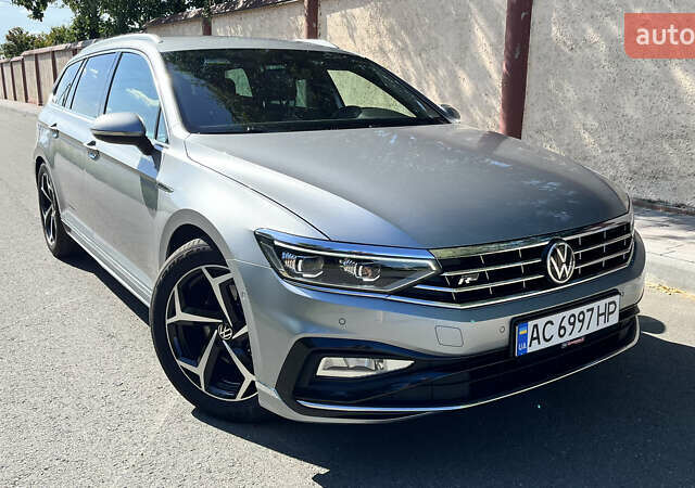 Серый Фольксваген Пассат, объемом двигателя 1.97 л и пробегом 176 тыс. км за 27900 $, фото 3 на Automoto.ua