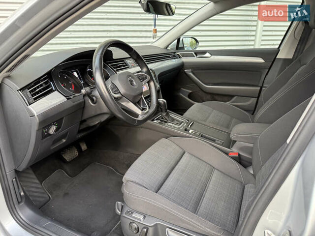 Серый Фольксваген Пассат, объемом двигателя 2 л и пробегом 205 тыс. км за 19500 $, фото 49 на Automoto.ua