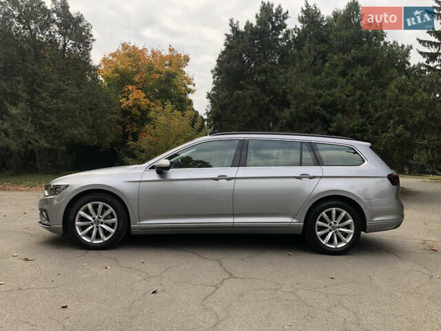 Серый Фольксваген Пассат, объемом двигателя 1.97 л и пробегом 185 тыс. км за 22950 $, фото 4 на Automoto.ua