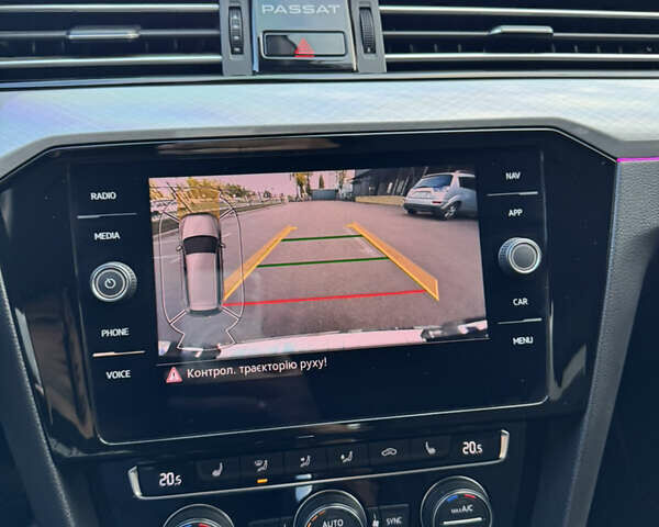 Серый Фольксваген Пассат, объемом двигателя 1.97 л и пробегом 265 тыс. км за 22300 $, фото 25 на Automoto.ua