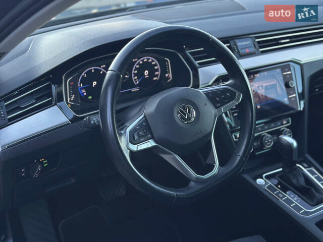 Сірий Фольксваген Пассат, об'ємом двигуна 1.97 л та пробігом 191 тис. км за 21200 $, фото 25 на Automoto.ua