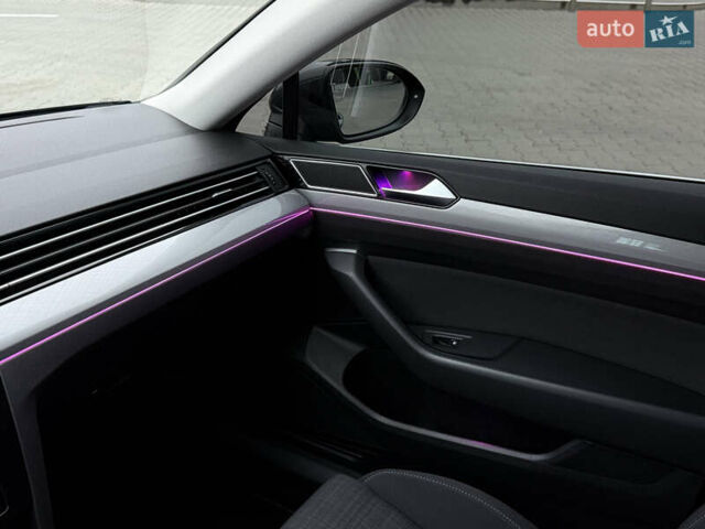 Сірий Фольксваген Пассат, об'ємом двигуна 2 л та пробігом 269 тис. км за 18750 $, фото 25 на Automoto.ua