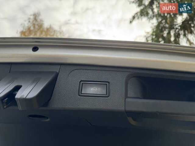 Серый Фольксваген Пассат, объемом двигателя 1.97 л и пробегом 138 тыс. км за 28400 $, фото 37 на Automoto.ua