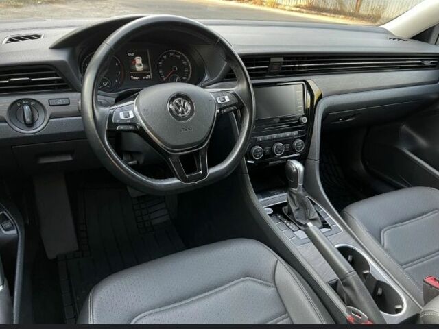 Серый Фольксваген Пассат, объемом двигателя 2 л и пробегом 120 тыс. км за 16499 $, фото 4 на Automoto.ua