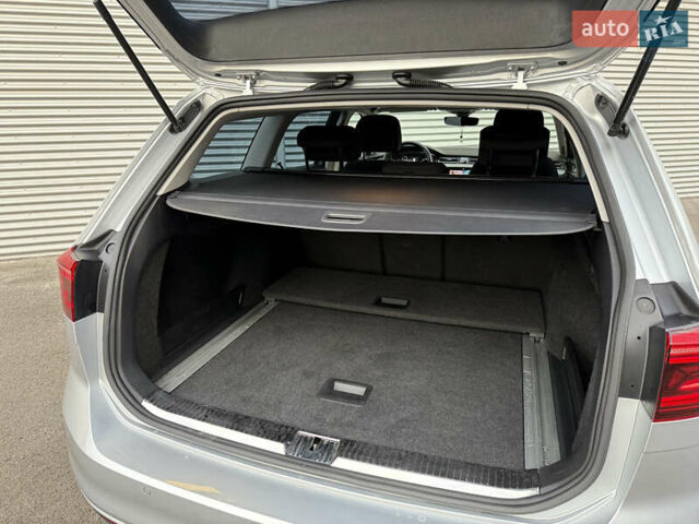 Серый Фольксваген Пассат, объемом двигателя 2 л и пробегом 205 тыс. км за 19500 $, фото 32 на Automoto.ua