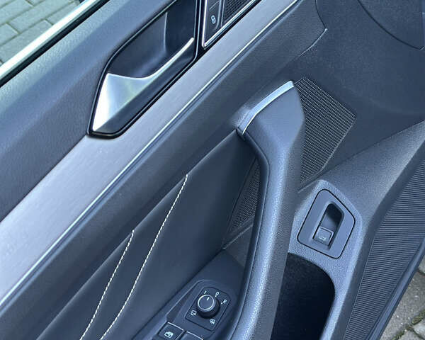 Сірий Фольксваген Пассат, об'ємом двигуна 1.97 л та пробігом 191 тис. км за 21200 $, фото 33 на Automoto.ua