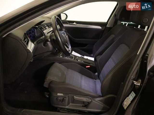 Сірий Фольксваген Пассат, об'ємом двигуна 1.6 л та пробігом 136 тис. км за 18500 $, фото 3 на Automoto.ua