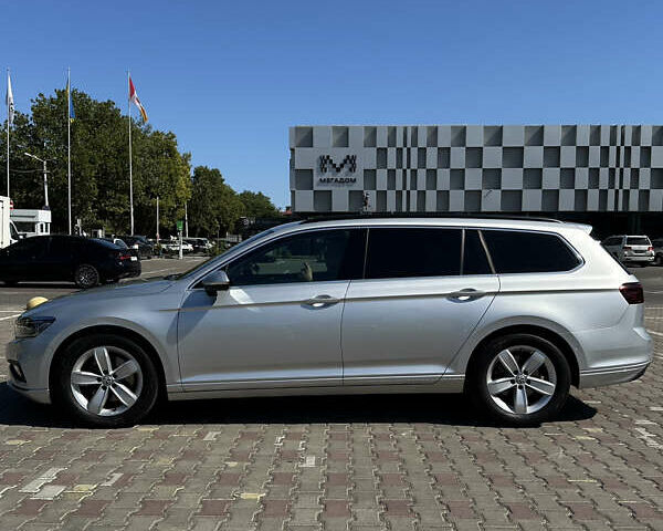 Серый Фольксваген Пассат, объемом двигателя 1.97 л и пробегом 170 тыс. км за 22200 $, фото 4 на Automoto.ua