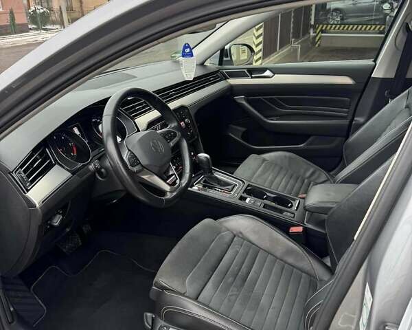 Серый Фольксваген Пассат, объемом двигателя 1.97 л и пробегом 203 тыс. км за 24000 $, фото 9 на Automoto.ua