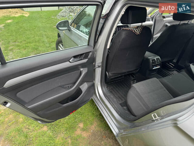 Сірий Фольксваген Пассат, об'ємом двигуна 1.97 л та пробігом 160 тис. км за 21000 $, фото 7 на Automoto.ua