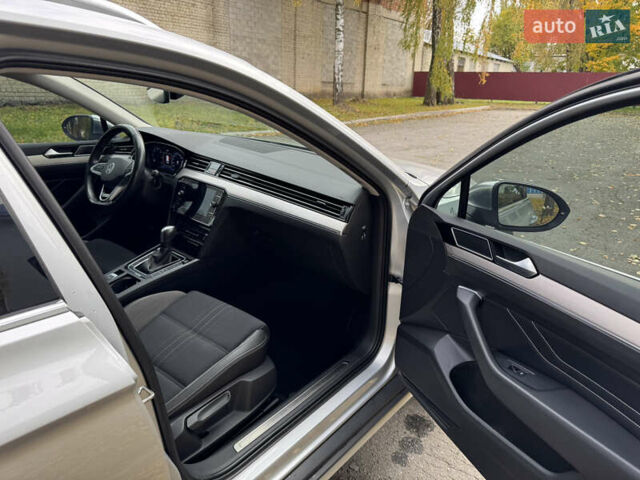 Серый Фольксваген Пассат, объемом двигателя 1.97 л и пробегом 138 тыс. км за 28400 $, фото 39 на Automoto.ua