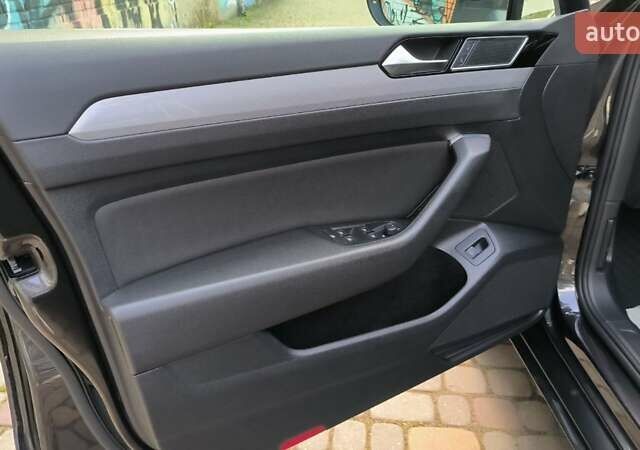 Серый Фольксваген Пассат, объемом двигателя 2 л и пробегом 162 тыс. км за 26000 $, фото 56 на Automoto.ua