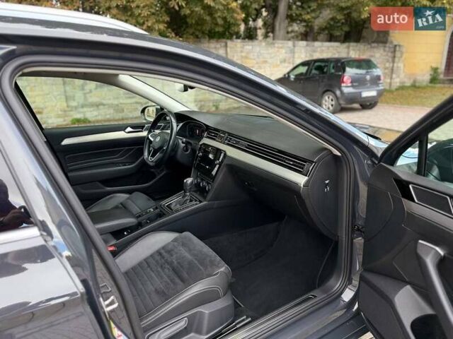 Фольксваген Пассат 2020 в Ужгороде на Automoto.ua Серый Фольксваген Пассат, объемом двигателя 1.97 л и пробегом 190 тыс. км за 20999 $, фото 12 на Automoto.ua