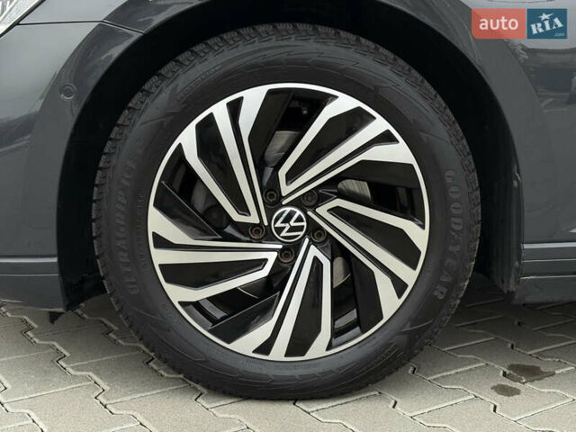 Сірий Фольксваген Пассат, об'ємом двигуна 2 л та пробігом 269 тис. км за 18750 $, фото 42 на Automoto.ua