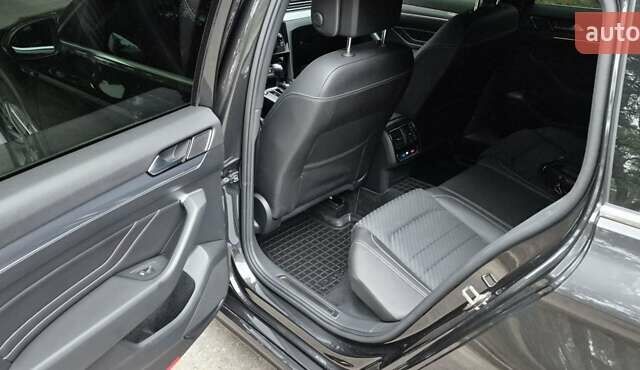 Серый Фольксваген Пассат, объемом двигателя 1.97 л и пробегом 207 тыс. км за 23900 $, фото 10 на Automoto.ua