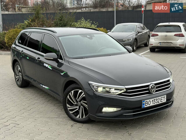 Сірий Фольксваген Пассат, об'ємом двигуна 2 л та пробігом 269 тис. км за 18750 $, фото 2 на Automoto.ua