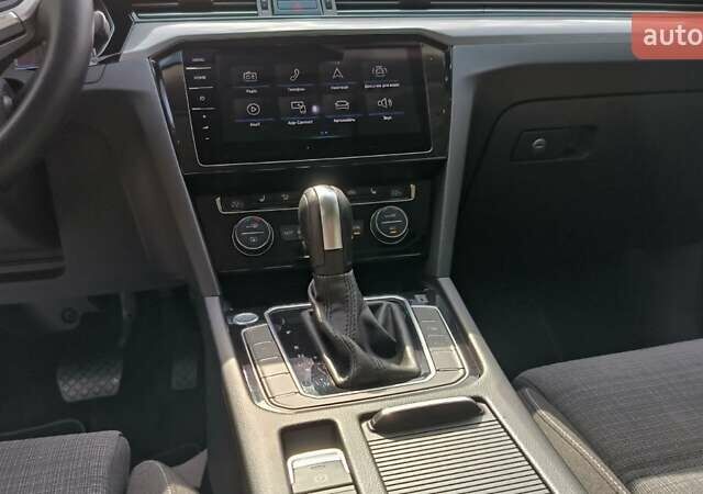 Серый Фольксваген Пассат, объемом двигателя 2 л и пробегом 162 тыс. км за 26000 $, фото 25 на Automoto.ua