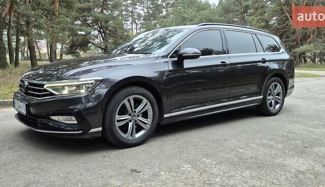 Серый Фольксваген Пассат, объемом двигателя 1.97 л и пробегом 207 тыс. км за 23900 $, фото 6 на Automoto.ua