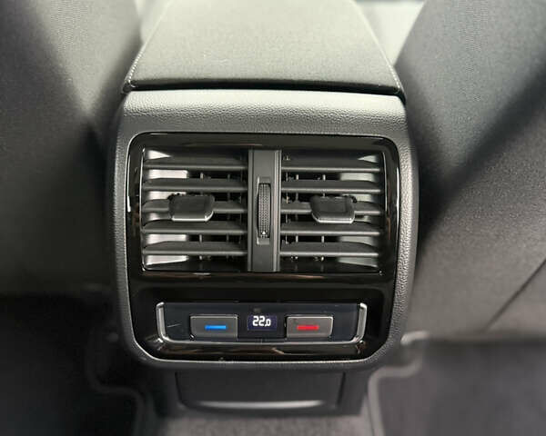 Серый Фольксваген Пассат, объемом двигателя 1.6 л и пробегом 197 тыс. км за 18499 $, фото 20 на Automoto.ua