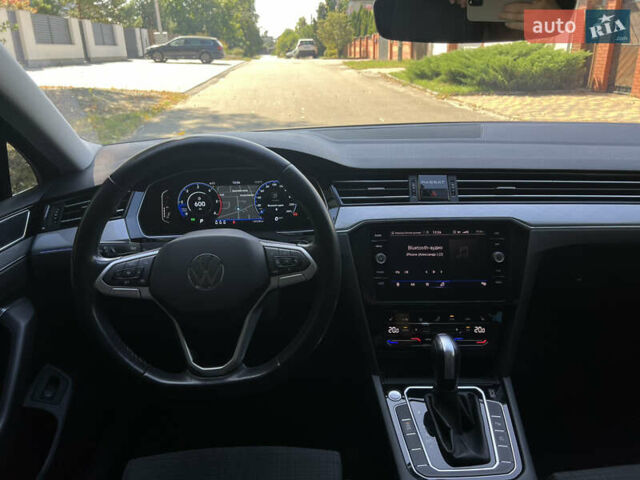 Серый Фольксваген Пассат, объемом двигателя 2 л и пробегом 171 тыс. км за 24500 $, фото 36 на Automoto.ua