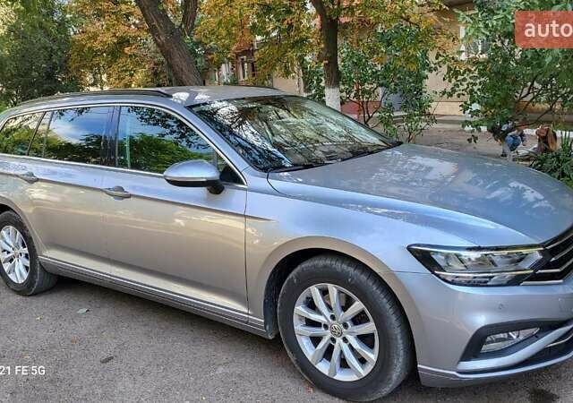 Серый Фольксваген Пассат, объемом двигателя 1.97 л и пробегом 207 тыс. км за 23000 $, фото 3 на Automoto.ua