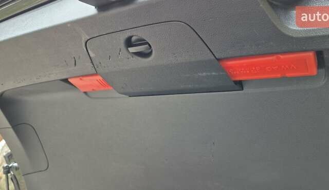 Серый Фольксваген Пассат, объемом двигателя 1.97 л и пробегом 207 тыс. км за 23900 $, фото 22 на Automoto.ua