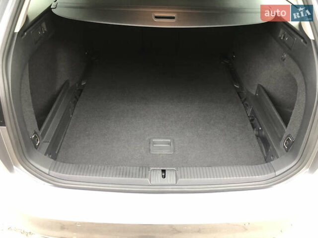 Серый Фольксваген Пассат, объемом двигателя 1.97 л и пробегом 185 тыс. км за 22950 $, фото 60 на Automoto.ua