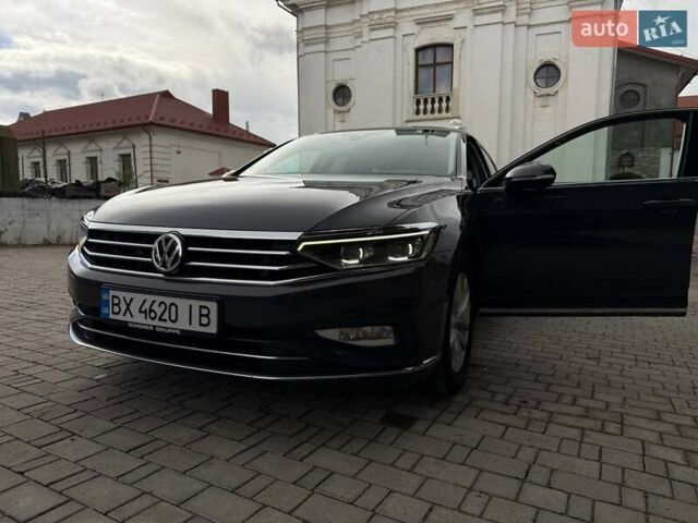 Фольксваген Пассат 2020 в Ужгороде на Automoto.ua Серый Фольксваген Пассат, объемом двигателя 1.97 л и пробегом 190 тыс. км за 20999 $, фото 4 на Automoto.ua