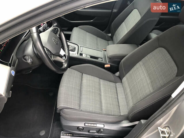 Серый Фольксваген Пассат, объемом двигателя 1.97 л и пробегом 185 тыс. км за 22950 $, фото 39 на Automoto.ua