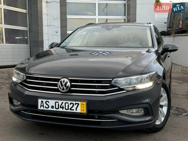 Серый Фольксваген Пассат, объемом двигателя 2 л и пробегом 220 тыс. км за 19800 $, фото 3 на Automoto.ua