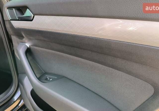 Серый Фольксваген Пассат, объемом двигателя 2 л и пробегом 162 тыс. км за 26000 $, фото 15 на Automoto.ua