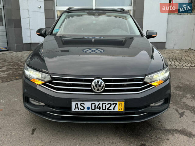 Серый Фольксваген Пассат, объемом двигателя 2 л и пробегом 220 тыс. км за 19800 $, фото 25 на Automoto.ua