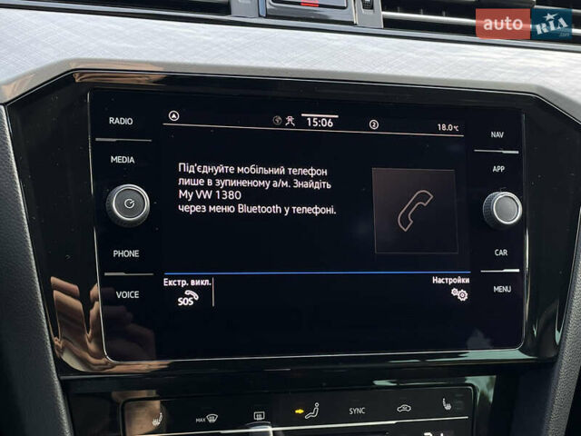 Серый Фольксваген Пассат, объемом двигателя 2 л и пробегом 195 тыс. км за 20954 $, фото 55 на Automoto.ua