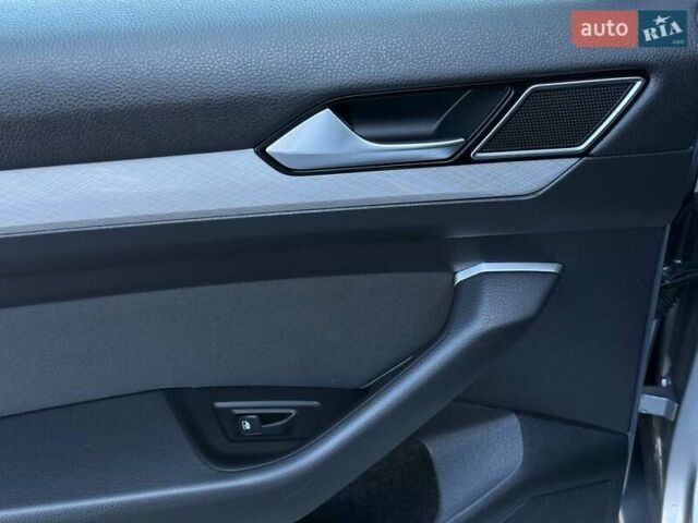 Серый Фольксваген Пассат, объемом двигателя 1.97 л и пробегом 179 тыс. км за 20900 $, фото 37 на Automoto.ua