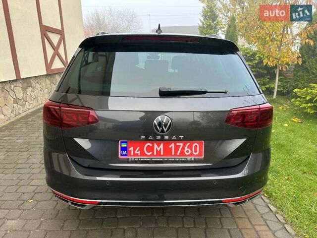 Серый Фольксваген Пассат, объемом двигателя 2 л и пробегом 219 тыс. км за 24308 $, фото 4 на Automoto.ua