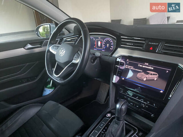 Фольксваген Пассат 2021 в Киеве на Automoto.ua Серый Фольксваген Пассат, объемом двигателя 2 л и пробегом 224 тыс. км за 22300 $, фото 5 на Automoto.ua