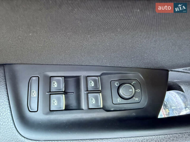 Сірий Фольксваген Пассат, об'ємом двигуна 1.4 л та пробігом 162 тис. км за 24999 $, фото 63 на Automoto.ua