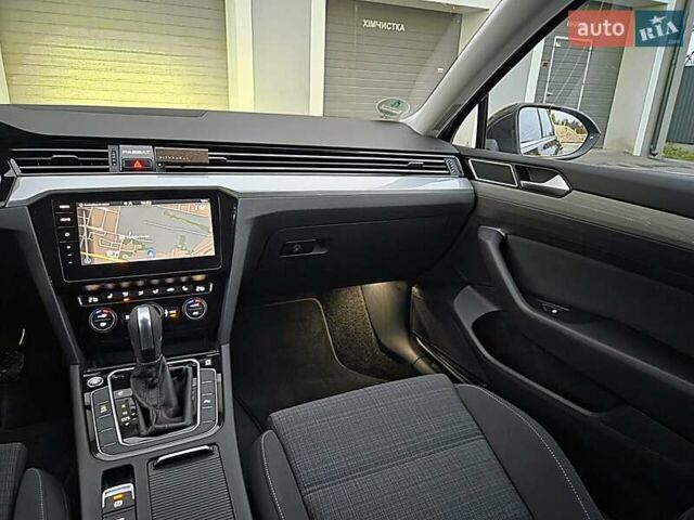 Сірий Фольксваген Пассат, об'ємом двигуна 2 л та пробігом 179 тис. км за 22990 $, фото 14 на Automoto.ua