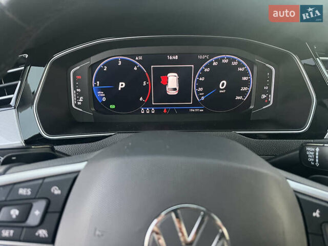 Серый Фольксваген Пассат, объемом двигателя 1.97 л и пробегом 195 тыс. км за 22500 $, фото 16 на Automoto.ua