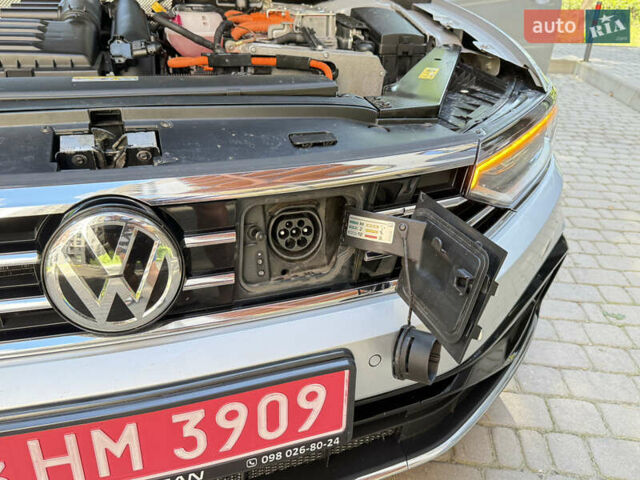 Сірий Фольксваген Пассат, об'ємом двигуна 1.4 л та пробігом 162 тис. км за 24999 $, фото 40 на Automoto.ua