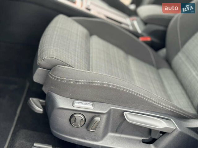 Серый Фольксваген Пассат, объемом двигателя 2 л и пробегом 220 тыс. км за 20500 $, фото 68 на Automoto.ua