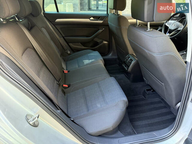 Сірий Фольксваген Пассат, об'ємом двигуна 1.4 л та пробігом 162 тис. км за 24999 $, фото 54 на Automoto.ua