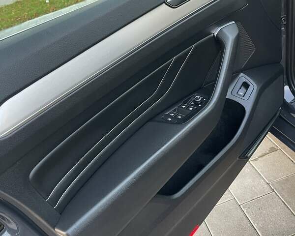 Серый Фольксваген Пассат, объемом двигателя 1.97 л и пробегом 180 тыс. км за 24999 $, фото 38 на Automoto.ua